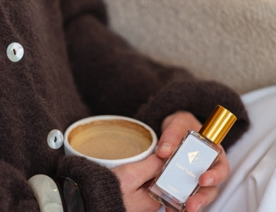 Pézsmás parfümök nőknek és férfiaknak – érzéki francia parfümök őszre